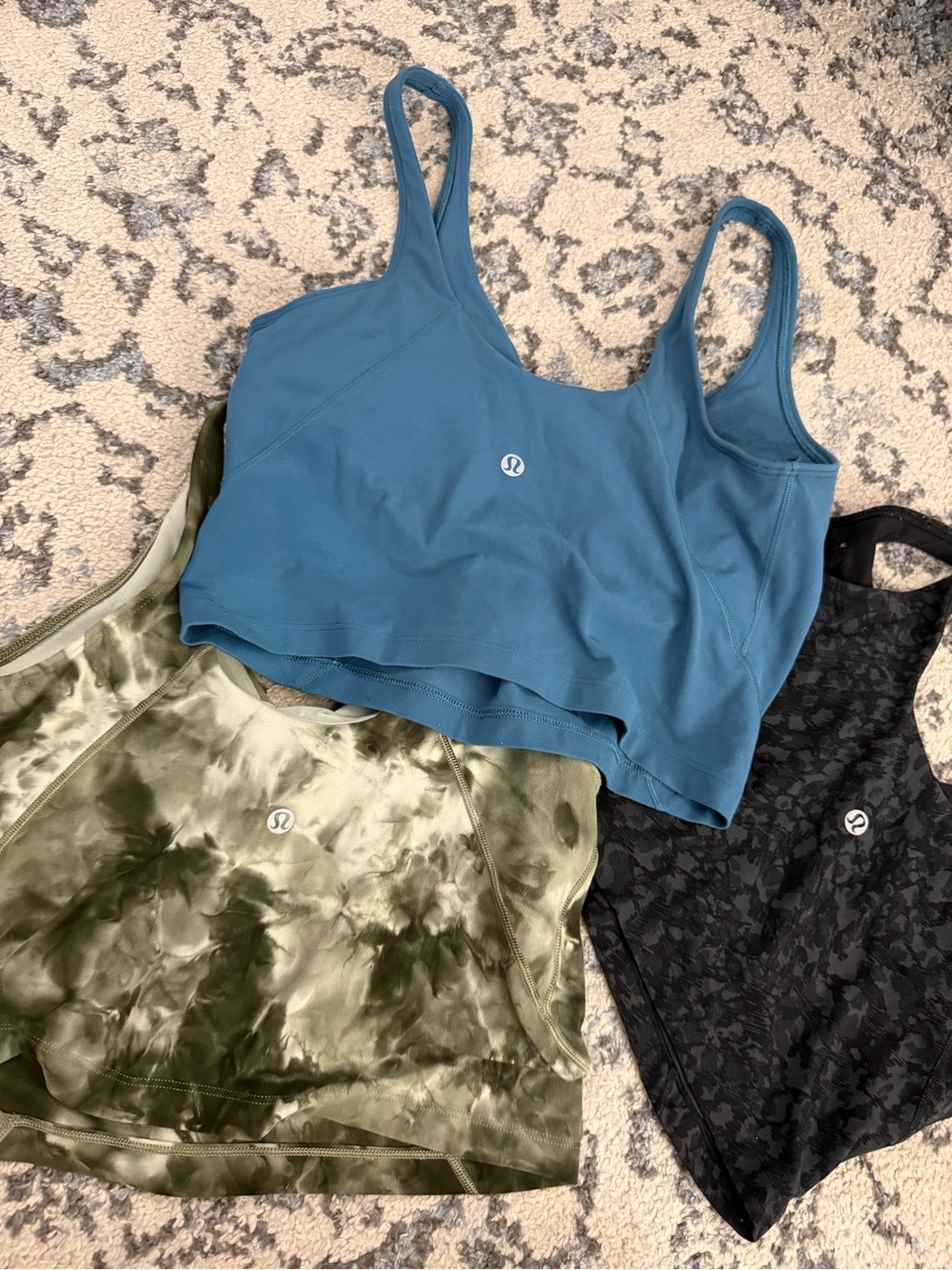 Lululemon bundle - Picture 3 of 14